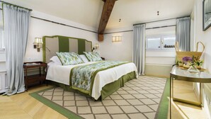 Room - MARCHESA OLYMPIA – LUXURIOUS DUPLEX WITH DUOMO VIEWS (Firenze)