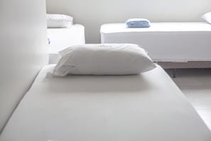 Family Quadruple Room, City View | Free WiFi - Hotel Turismo  (Trindade)