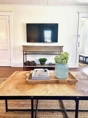 Unclassified image, 5 of 15, button - Broadway BNBs III - 1 BR Apartment -Walk to Centre (Danville)