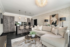 Living area - The Onyx Residence (Edinburgh)