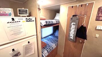 Free WiFi, bed sheets