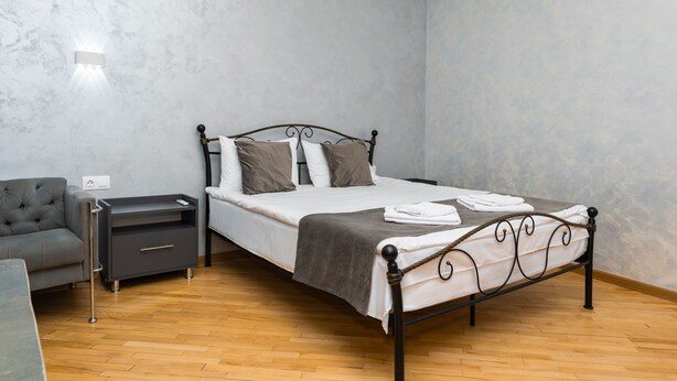 Iron/ironing board, WiFi (free) - Zurabyan's Home (Yerevan)