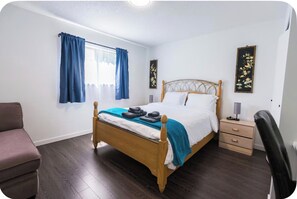 Room - South Vancouver Bright & Spacious Home close to UBC (Vancouver)