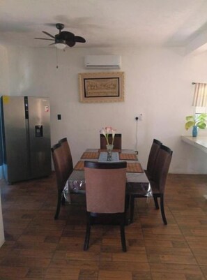 Dining - Garden House (Chiquimula)