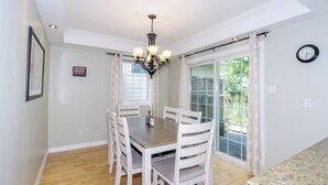 Dining - Charming East End Home (Barrie)