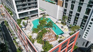 Exterior - Spacious Corner Stay with Balcony and Pool in Miami G3302 (Miami)