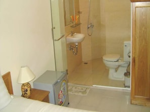 Phòng tắm