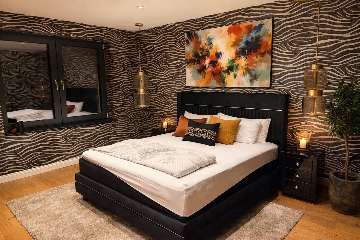 Luxury-Villa, Gartenblick | Bügeleisen/Bügelbrett, kostenloses WLAN