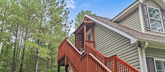Private 1BR Retreat Among the Pines - Sleeps 4 - Unit 1