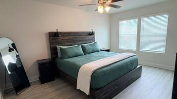 WiFi, bed sheets