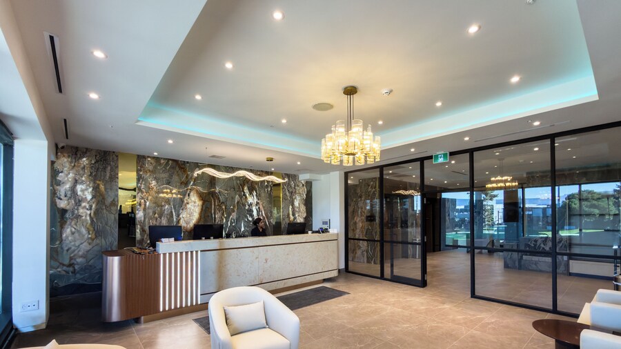 Aura Hotel & Suites