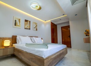 Room - Elegant Apartment in the Heart of Tangier – Pool, Parking, and Wi-Fi (Tangier)