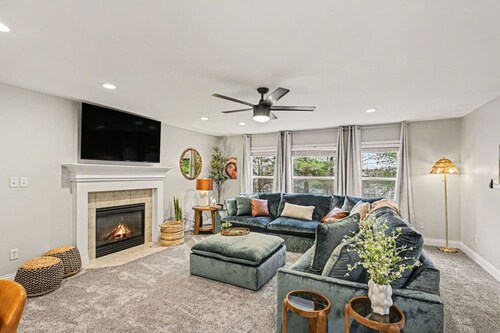 Freshly Renovated 4 Bedroom Home In Centerville OH
