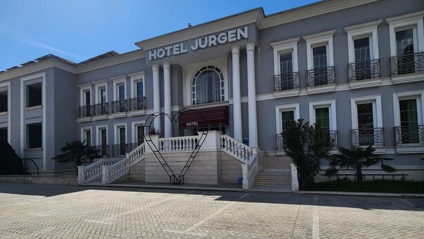 Front of property - Jurgen Resort (Dajt)