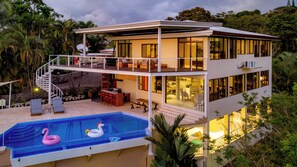 Exterior - Casa Mariposa - Pool, Wildlife & Jungle Yoga (Quepos)