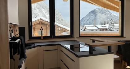 New Construction: Alpinstar Chalet—Luxury, Cross-Country Trails, and Mountain Views