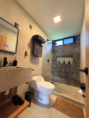 Unclassified image, 5 of 13, button - Vrbo Property (Cancún)