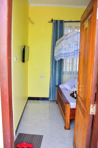MUKIZA LODGE MWANZA