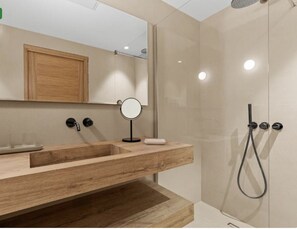 Bathroom - Vrbo Property (Pietrosella)