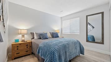 Iron/ironing board, internet, bed sheets
