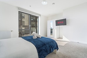 Unclassified image, 4 of 39, button - Luxe 2BR Wembley Stay | 3 min to Stadium Sleeps 8 (Wembley)