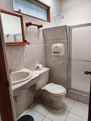Unclassified image, 5 of 18, button - Hotel Villa Fortuna (La Fortuna)