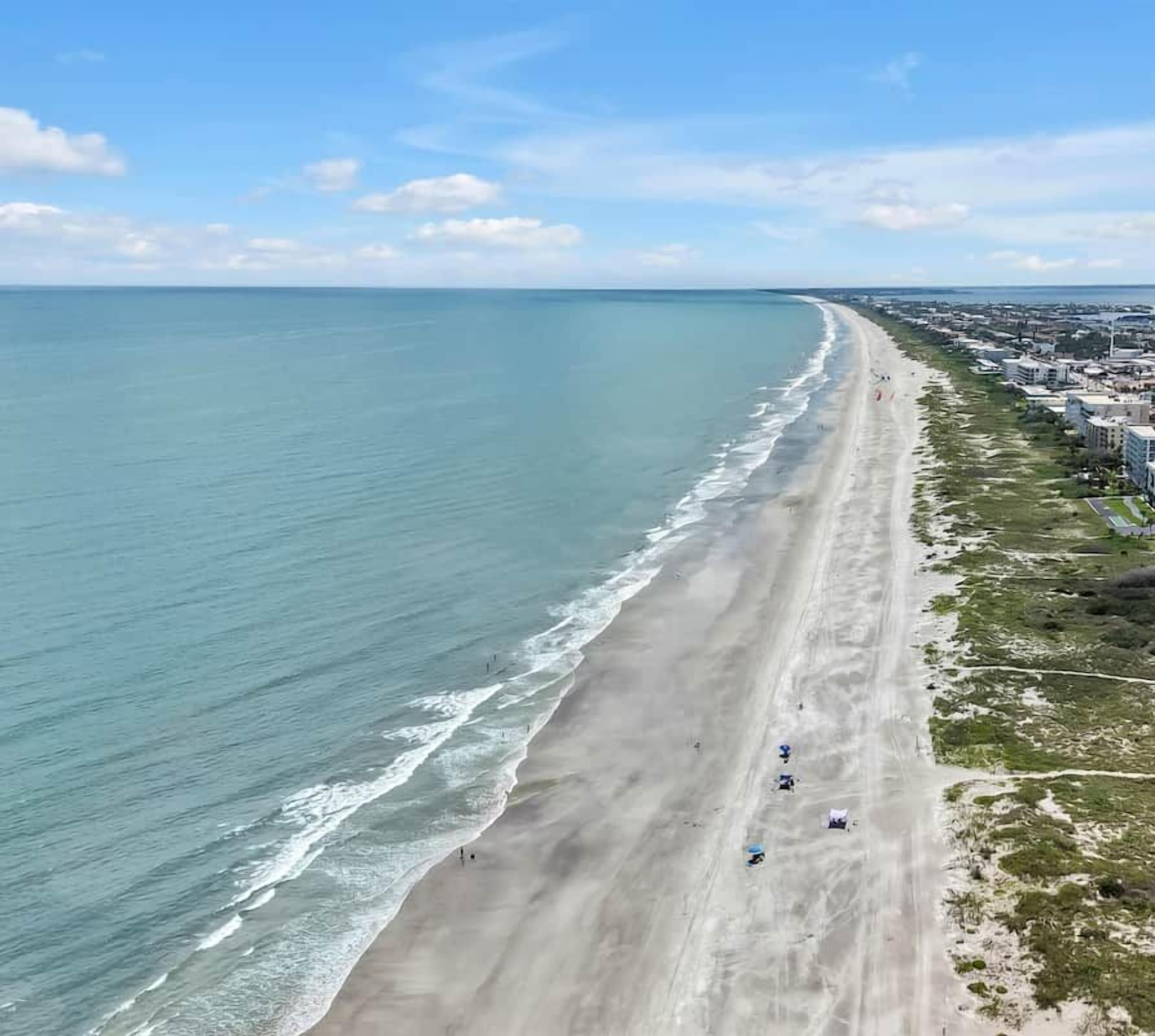 2 minute walk to the beach
