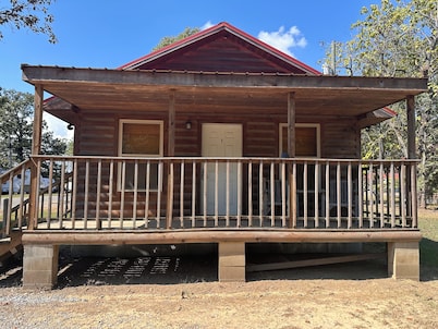 Cozy Cabin #1 Near Lake Merrisach in Tichnor AR