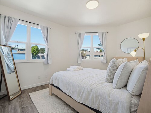 Capitola Palms- Charming Apartment in the Heart of Capitola Village