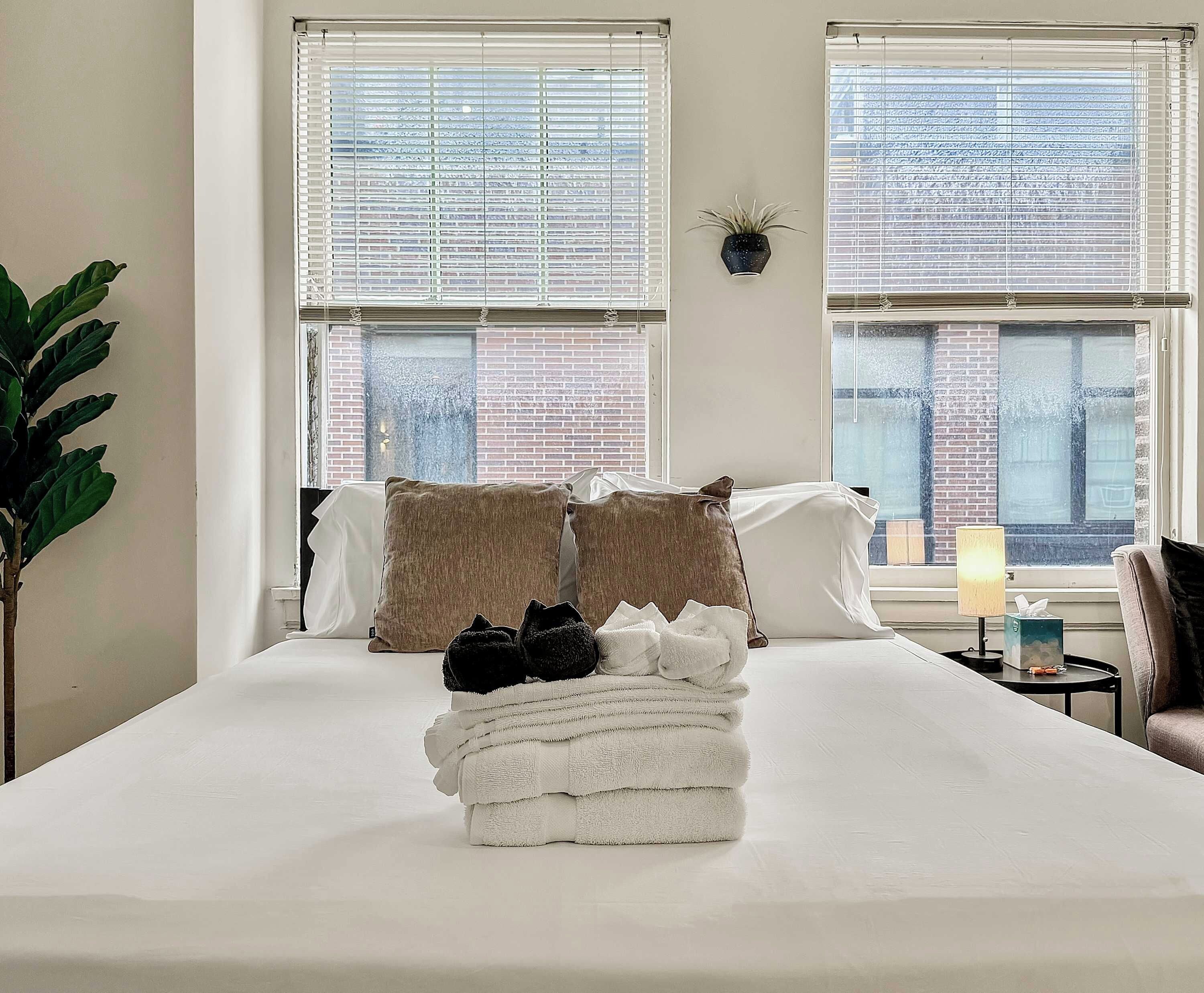 Iron/ironing board, travel cot, WiFi, bed sheets