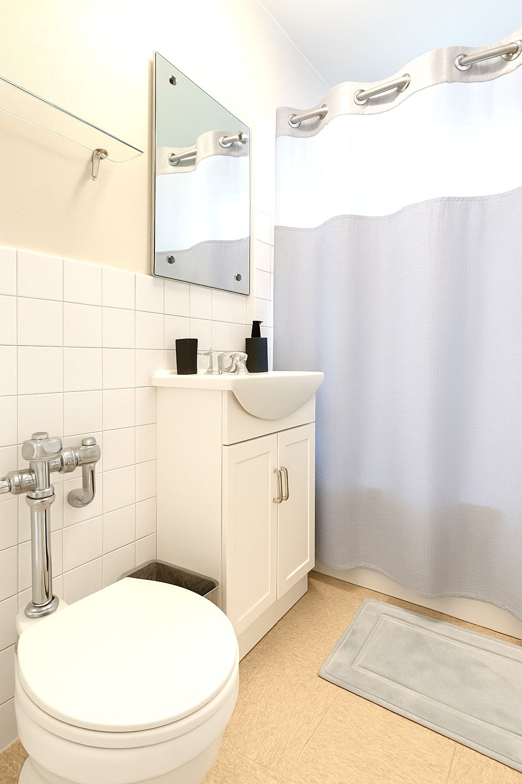 Shower, hair dryer, towels, shampoo