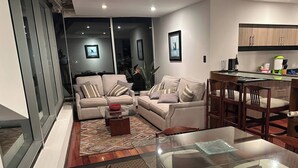 Appartement, 2 chambres, accessible aux personnes à mobilité réduite | Salle à manger