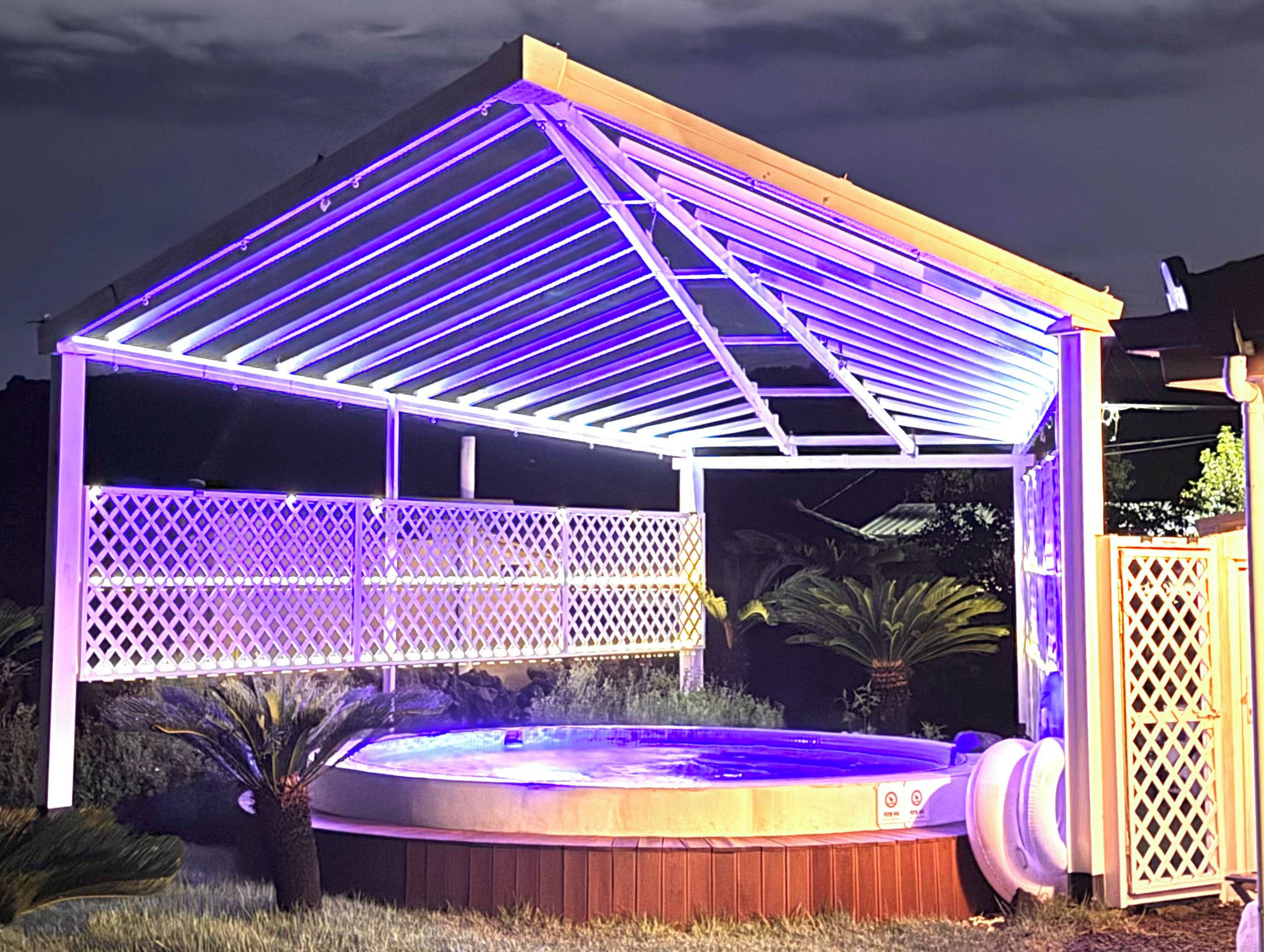 Bain à remous extérieur