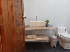 Phòng tắm
