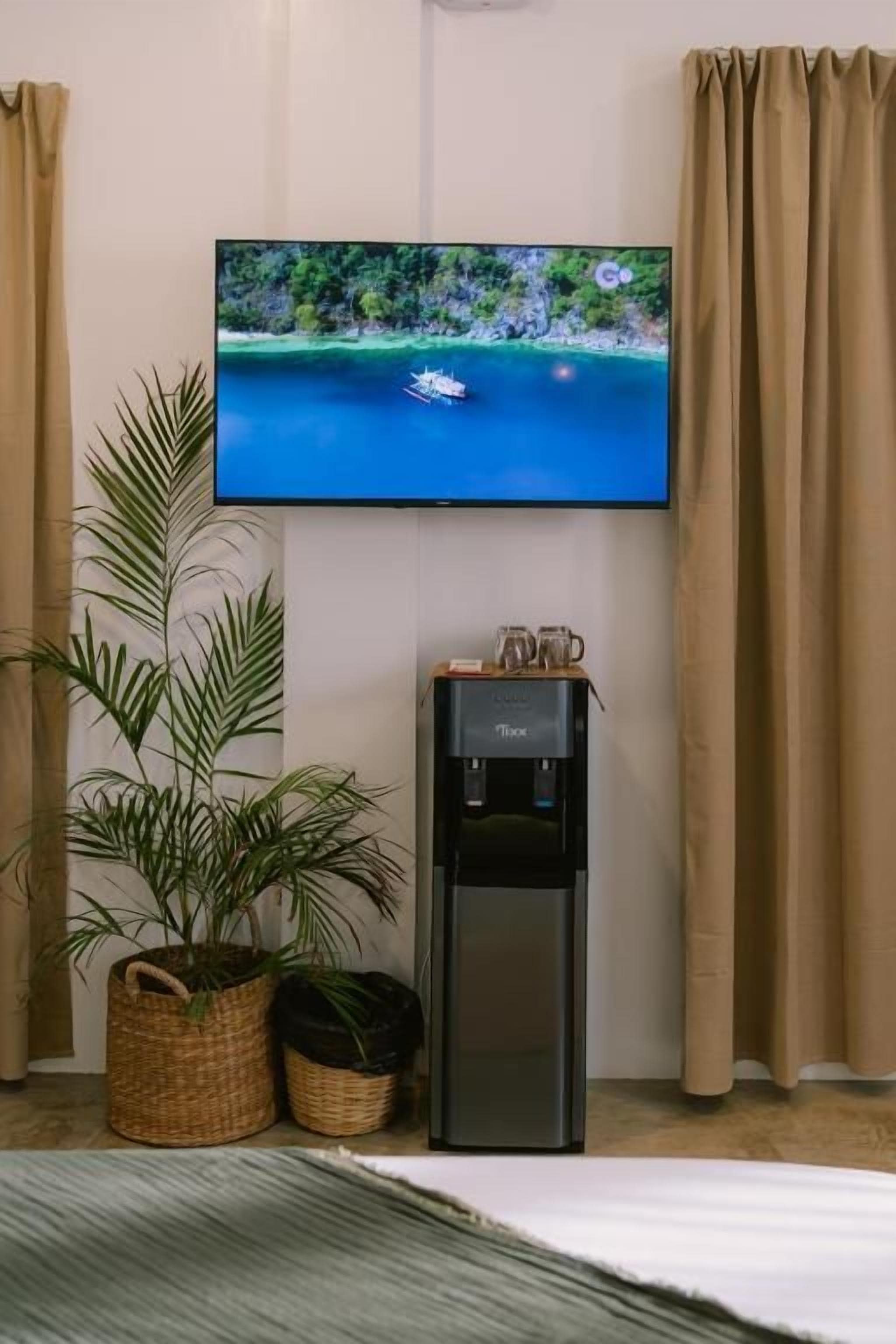 Deluxe Double Room, Garden View | In-room safe, WiFi (free)