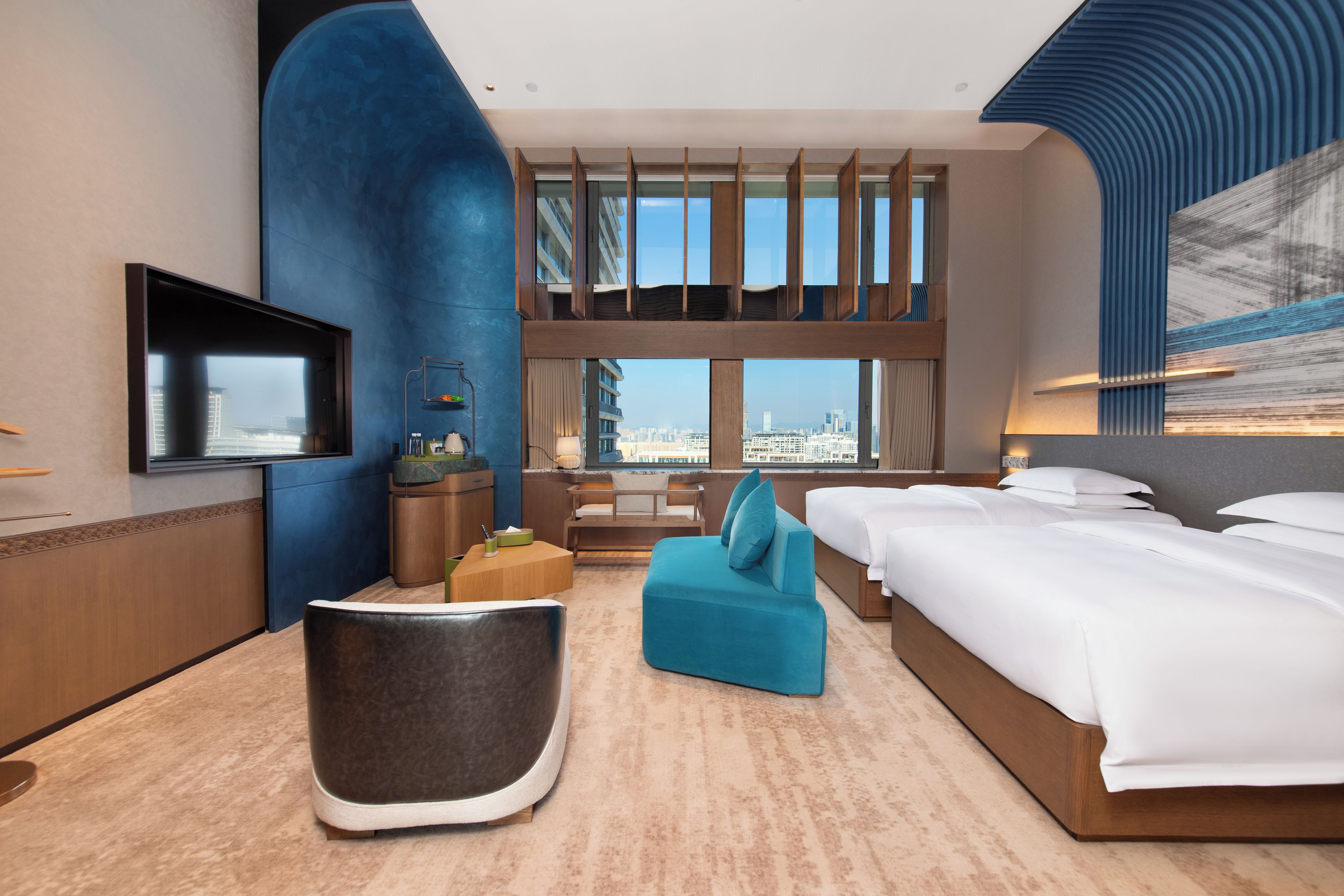 Habitación doble superior, vistas a la ciudad | Cortinas opacas, sistema de insonorización, wifi gratis
