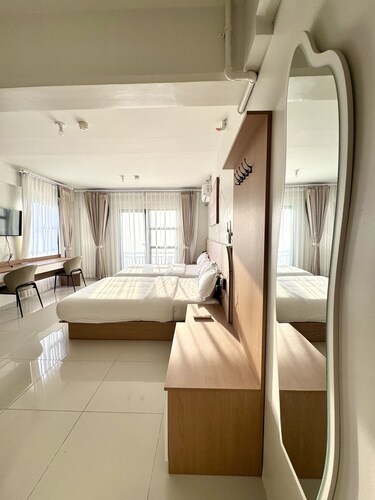 Royal Oceancrest Panglao 1