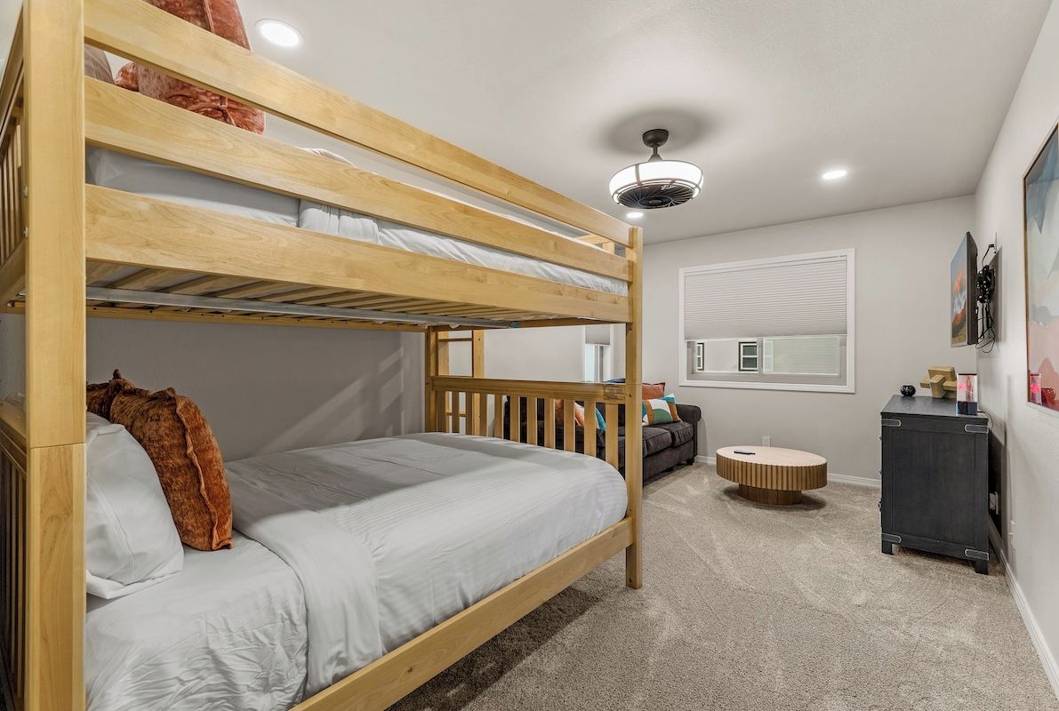 WiFi, bed sheets