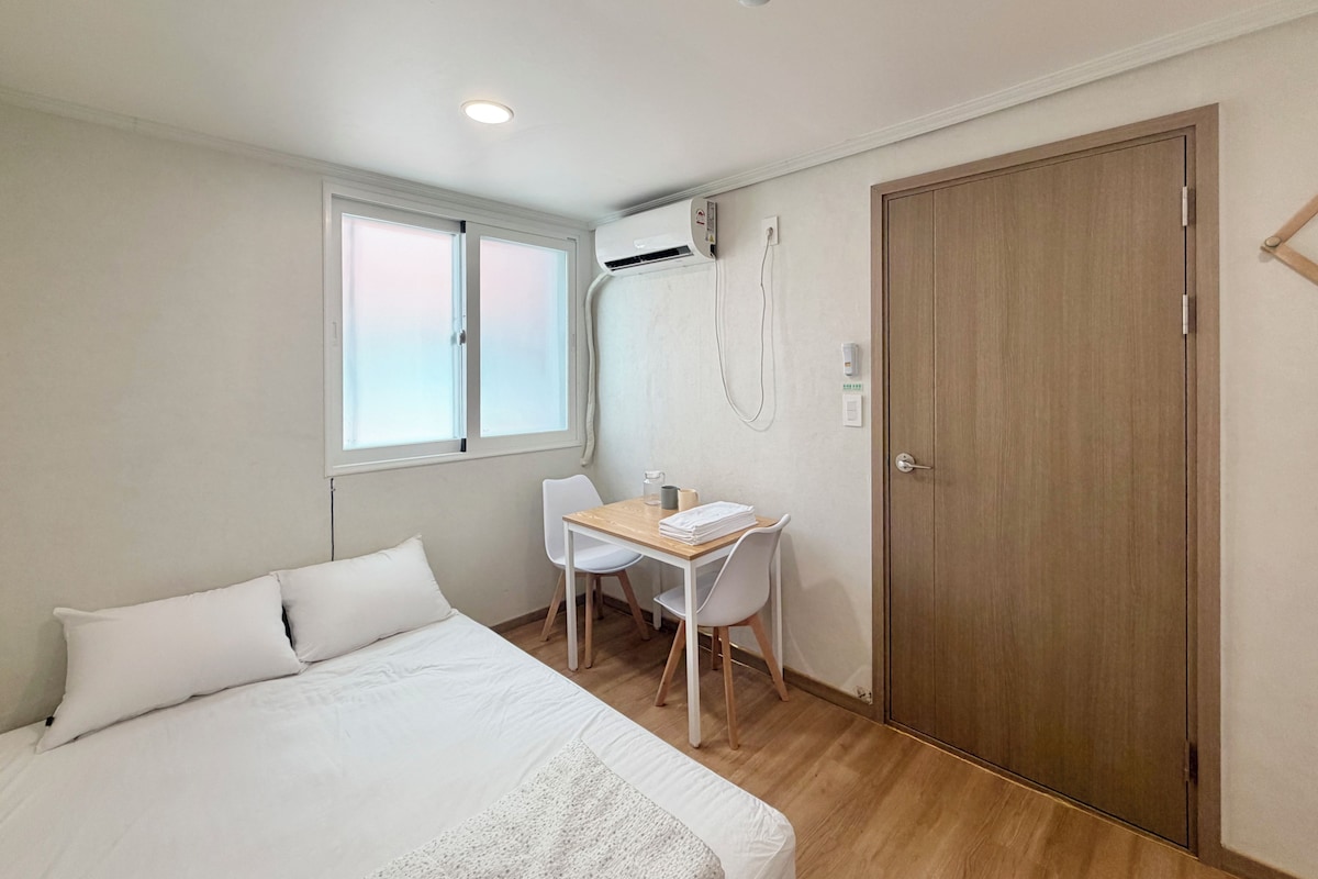 Basic Double Room, Non Smoking