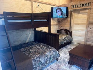 Room - Sportsman paradise 2 beautiful rooms in Hamburg/mozier Illinois in quiet Calhoun (Hamburg)