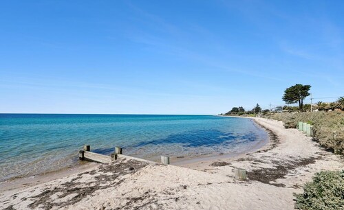 High Tide Hideaway by Getaway Property Management