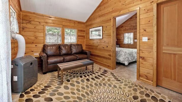 Unclassified image, 1 of 4, button - Ponderosaa - High Mountain Cabin (Spearfish)