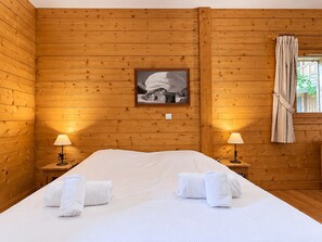 Room - Comfortable apartment - 6 guests (Champagny-en-Vanoise)