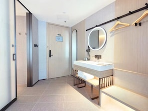 Kamar Double Standar | Kamar mandi