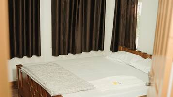 WiFi, bed sheets