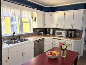 Unclassified image, 2 of 31, button - Spacious 3-Bedroom Farmhouse in a Charming Equestrian Setting (Tiverton)