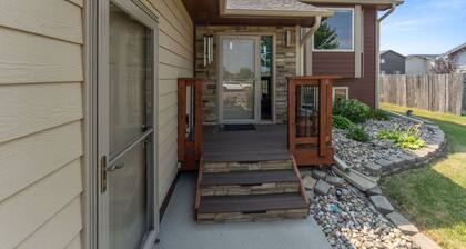 Clearbrook Retreat | 4BR | Fenced | 3-Car Garage