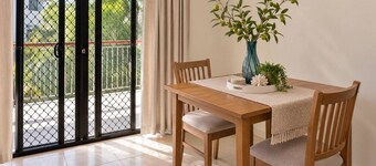 Bay Breeze - Tropical Escape Queens Bay Bowen