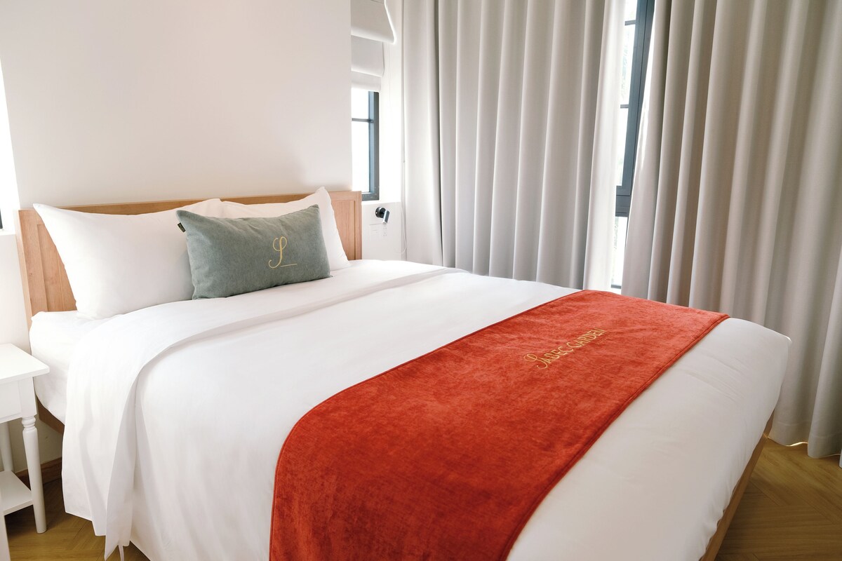 Family Suite, Balcony | In-room safe, blackout curtains, soundproofing