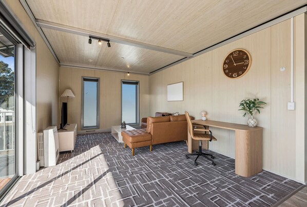 Relaxing living area and study nook